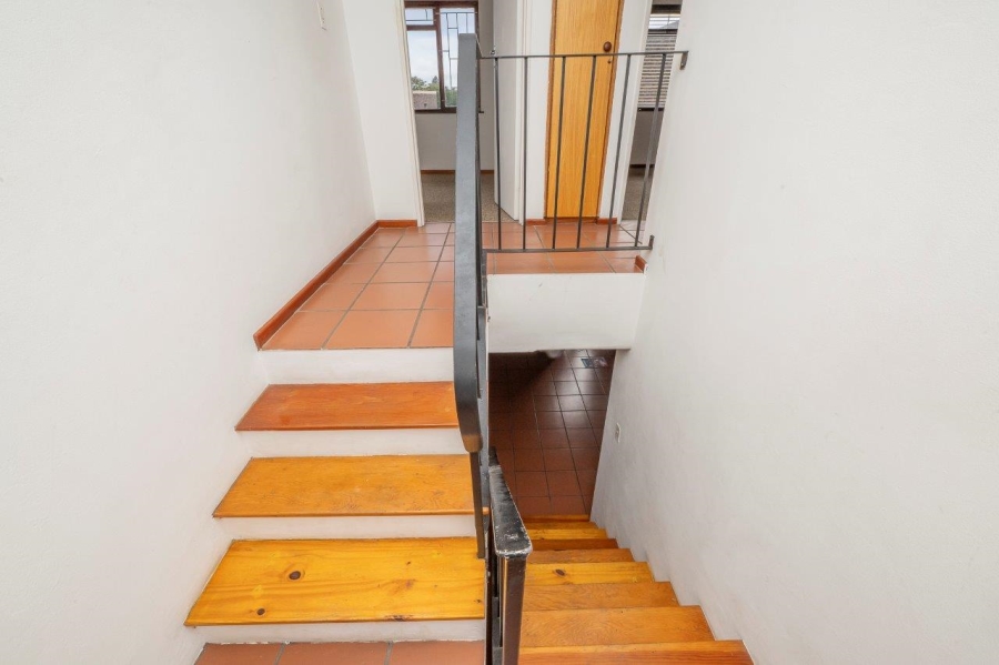 3 Bedroom Property for Sale in Stikland Western Cape